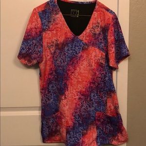 WINK SCRUB TOP SIZE MEDIUM